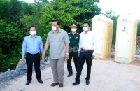 Sáng 29.6, Chủ tịch UBND TP Quy Nhơn Ngô Hoàng Nam cho biết, thực hiện chỉ đạo của Phó Bí thư Thường trực Tỉnh ủy Lê Kim Toàn trong chuyến kiểm tra tối 28.6, ngay trong sáng 29.6, theo chỉ đạo của UBND TP Quy Nhơn, Công ty CP Môi trường đô thị Quy Nhơn