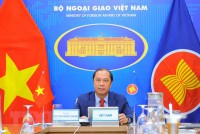 Thứ trưởng Bộ Ngoại giao Nguyễn Quốc Dũng tham dự Hội nghị. (Ảnh: Minh Đức/TTXVN)