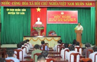 Trưởng đoàn ĐBQH tỉnh Lê Kim Toàn tiếp xúc cử tri huyện Tây Sơn