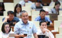 Cần bổ sung quy định miễn thuế với thuốc bệnh nhân sử dụng trong khám, chữa bệnh nội trú